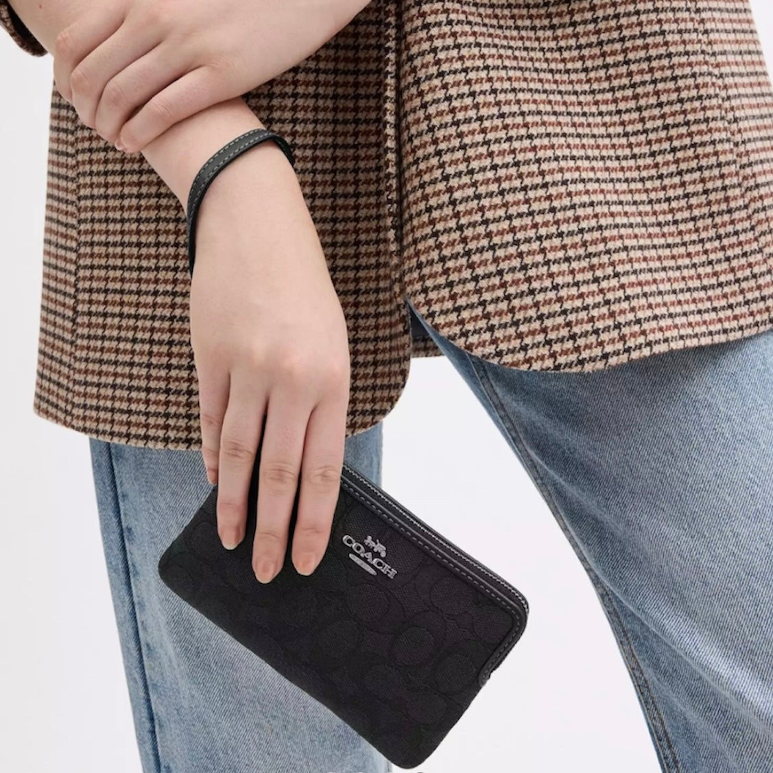 Corner Zip Wristlet In Signature Canvas With Stripe